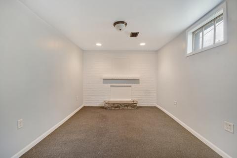 675 E Chicago St, Elgin, IL 60120 photo 15