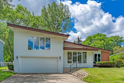 4001 Wren Ln, Rolling Meadows, IL 60008 photo 2