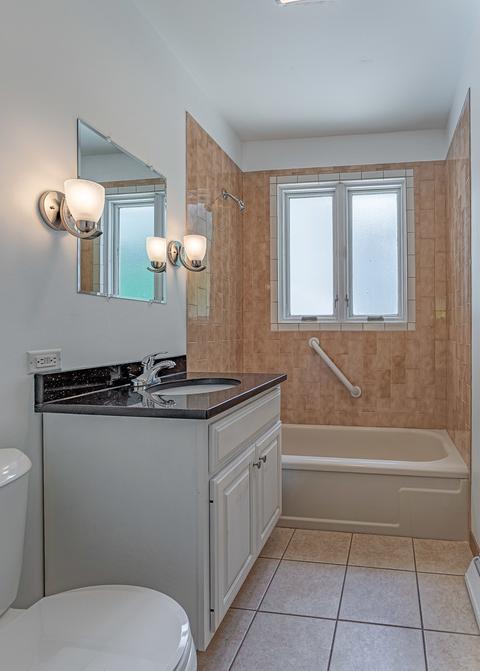 4001 Wren Ln, Rolling Meadows, IL 60008 photo 16