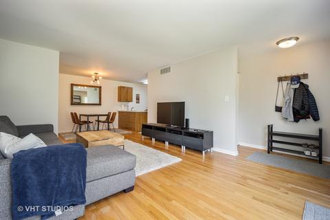 1313 Longacre Ln, Wheeling, IL 60090 photo 4