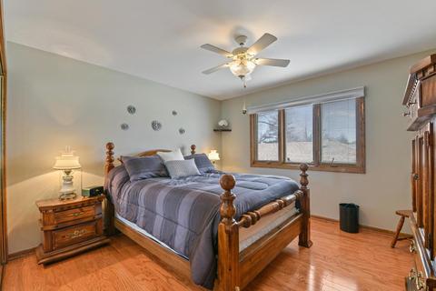 1030 E Cardinal Ln, Mount Prospect, IL 60056 photo 13