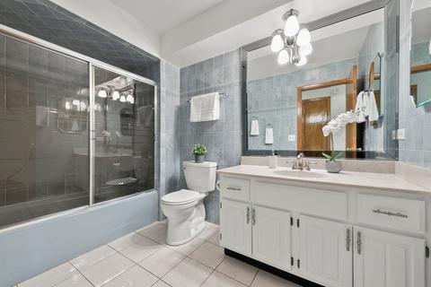 1030 E Cardinal Ln, Mount Prospect, IL 60056 photo 16