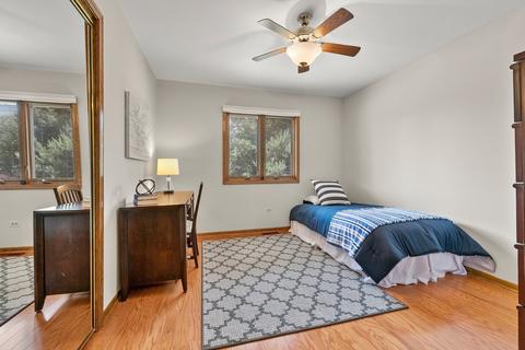 1030 E Cardinal Ln, Mount Prospect, IL 60056 photo 15