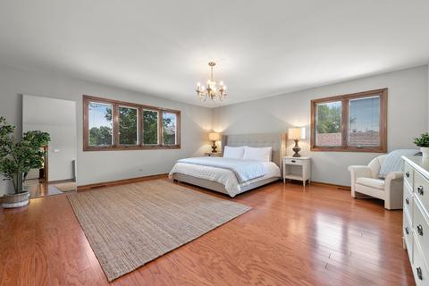 1030 E Cardinal Ln, Mount Prospect, IL 60056 photo 11