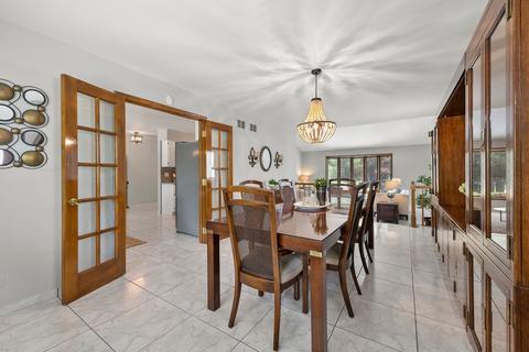 1030 E Cardinal Ln, Mount Prospect, IL 60056 photo 9