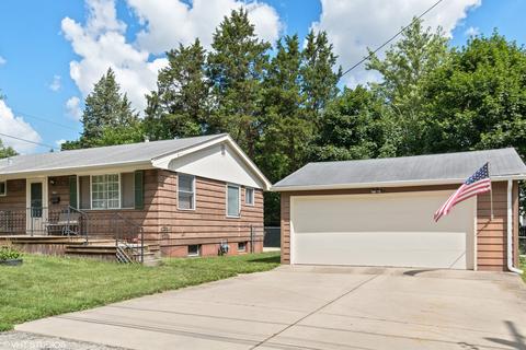 866 Kramer Ave, Elgin, IL 60120 photo 1
