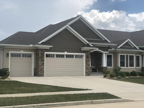 1865 Cedar Ln, Peru, IL 61354 photo 1