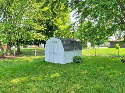 111 Barry Ave, Byron, IL 61010 photo 25