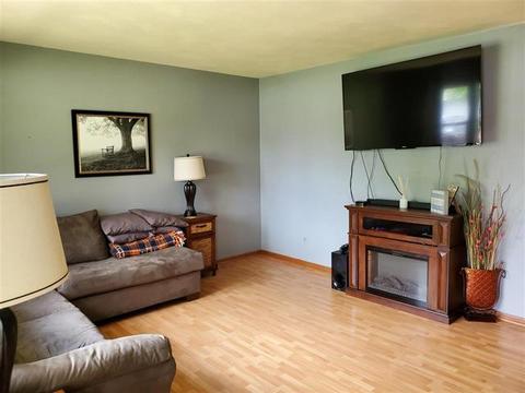 111 Barry Ave, Byron, IL 61010 photo 4