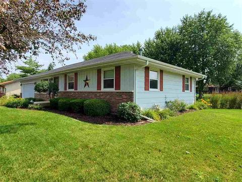 111 Barry Ave, Byron, IL 61010 photo 1