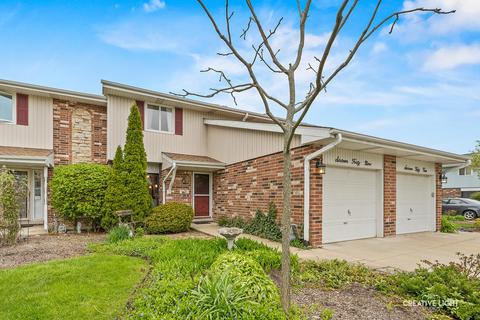 1649 Darwin Ct, Wheaton, IL 60189 photo 1