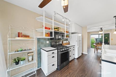 1649 Darwin Ct, Wheaton, IL 60189 photo 5