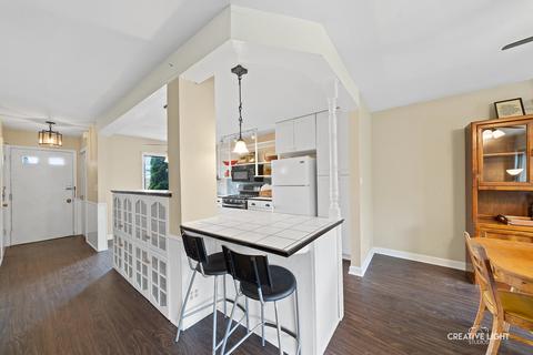 1649 Darwin Ct, Wheaton, IL 60189 photo 9