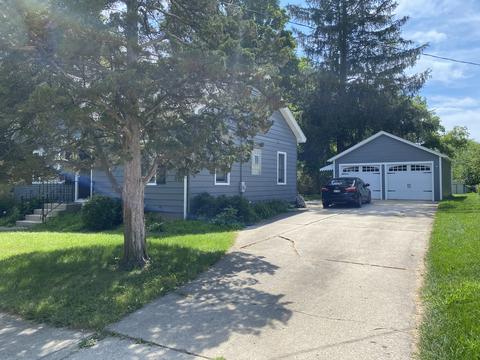 11 Guth St, East Dundee, IL 60118 photo 3