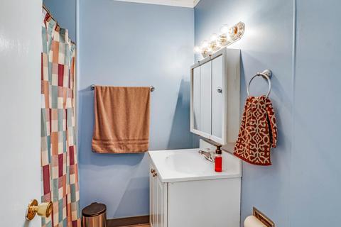 806 E Buchanan St, Bloomington, IL 61701 photo 21