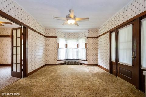 240 S 2nd St, Capron, IL 61012 photo 7