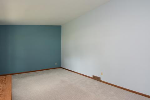3217 Terrace Dr, Mchenry, IL 60050 photo 5