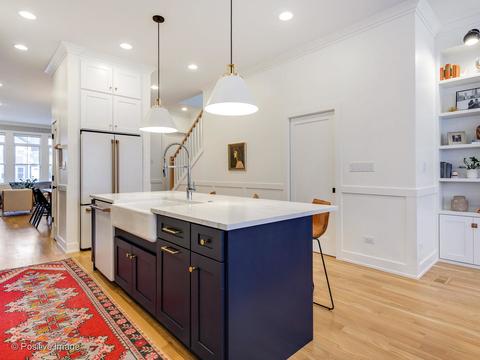 3031 N Gresham Ave, Chicago, IL 60618 photo 10