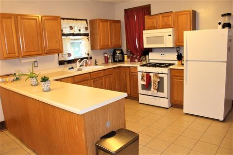550 High St, Weldon, IL 61882 photo 8