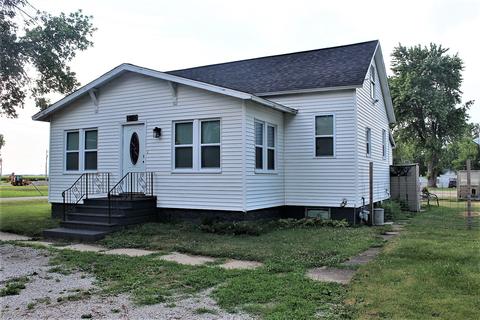 550 High St, Weldon, IL 61882 photo 1