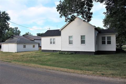 550 High St, Weldon, IL 61882 photo 3