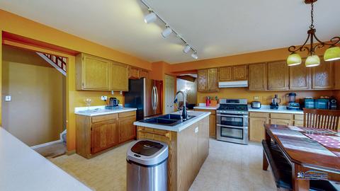 1450 Polo Dr, Bartlett, IL 60103 photo 8