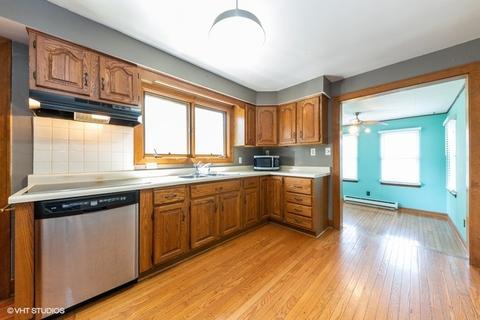 3313 Broad St, Mchenry, IL 60050 photo 6
