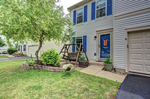 2207 Cedar Ridge Dr, Plainfield, IL 60586 photo 2