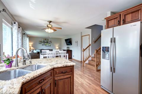 2207 Cedar Ridge Dr, Plainfield, IL 60586 photo 9