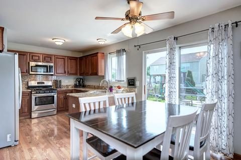 2207 Cedar Ridge Dr, Plainfield, IL 60586 photo 5