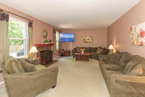 3316 Chase Ln, Elgin, IL 60124 photo 5