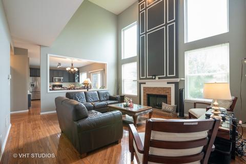 450 Brookside Ave, Algonquin, IL 60102 photo 2