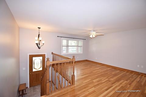 350 E Pierce St, Elburn, IL 60119 photo 6