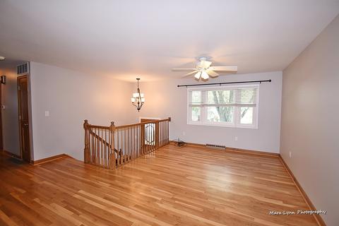 350 E Pierce St, Elburn, IL 60119 photo 4