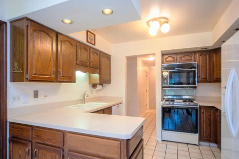 302 E Hackberry Dr, Arlington Heights, IL 60004 photo 5