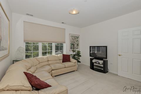 640 Mchenry Rd #305, Wheeling, IL 60090 photo 18