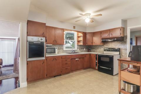 206 E Douglas St, Carlock, IL 61725 photo 9