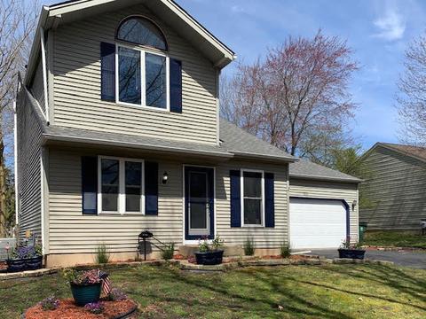 1220 Greenridge Ave, Algonquin, IL 60102 photo 1