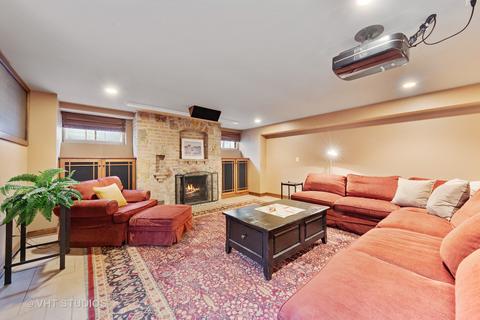 418 N Gary Ave, Wheaton, IL 60187 photo 32