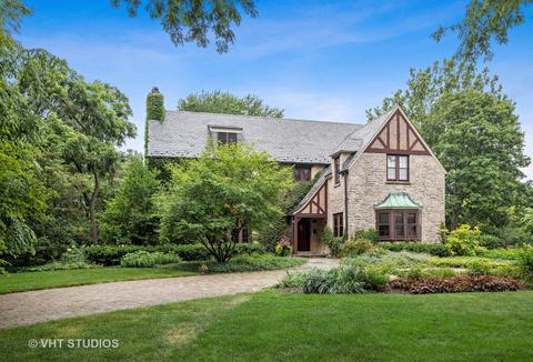418 N Gary Ave, Wheaton, IL 60187 photo 2