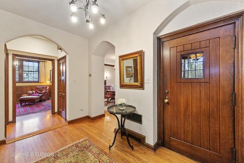 418 N Gary Ave, Wheaton, IL 60187 photo 4