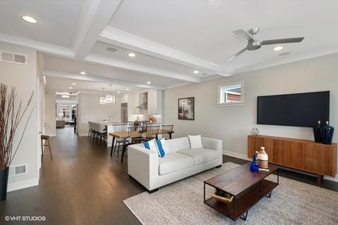2341 W Roscoe St #3E, Chicago, IL 60618 photo 10