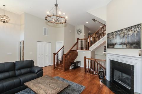 1130 E Prairie Ave, Des Plaines, IL 60016 photo 5
