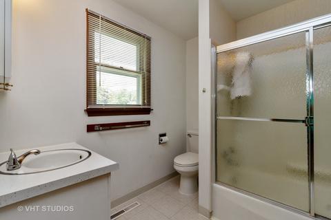 445 S Foley Ave, Kankakee, IL 60901 photo 2