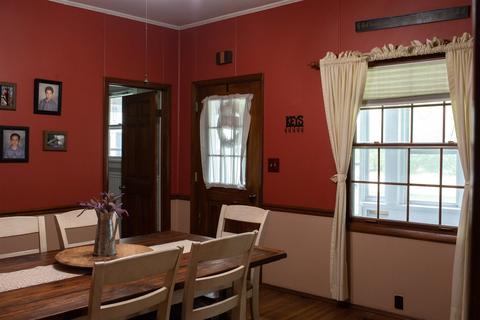 106 E Park St, Morrison, IL 61270 photo 8