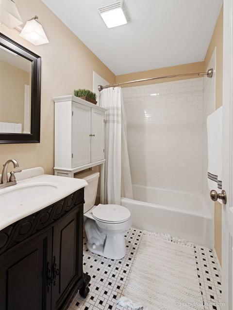 28 Devonshire Cir, Elgin, IL 60123 photo 19