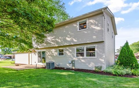 28 Devonshire Cir, Elgin, IL 60123 photo 32