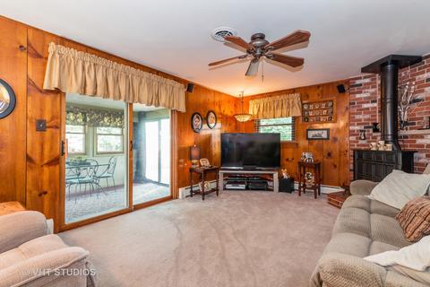 903 Mohawk Ct, Elgin, IL 60120 photo 8