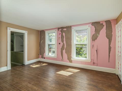323 W Union Ave, Wheaton, IL 60187 photo 17