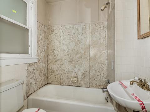 323 W Union Ave, Wheaton, IL 60187 photo 12